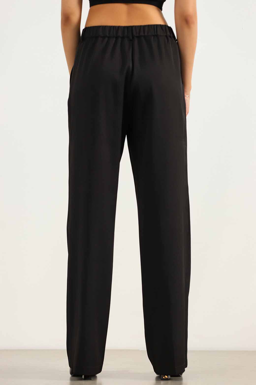 BLACK STRAIGHT TAILORED PANTS