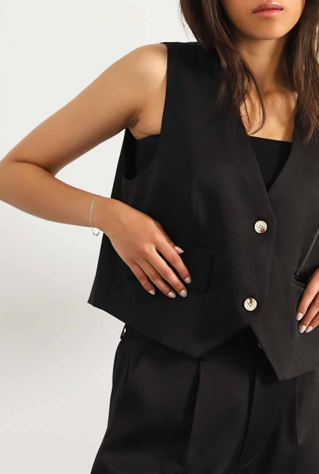 BLACK WAISTCOAT WITH POCKETS