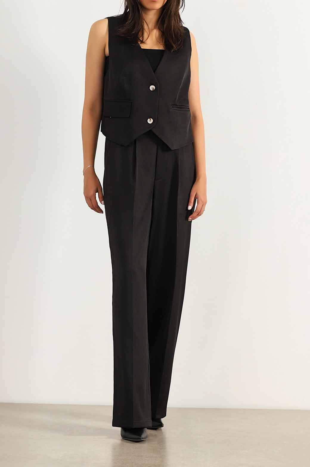 BLACK WAISTCOAT WITH POCKETS