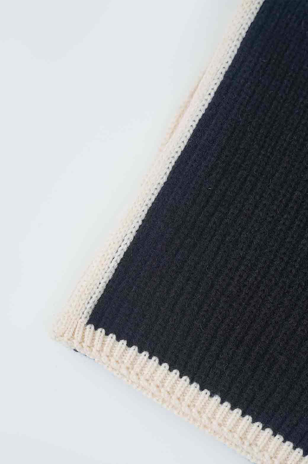 BLACK SUPER SOFT SCARF