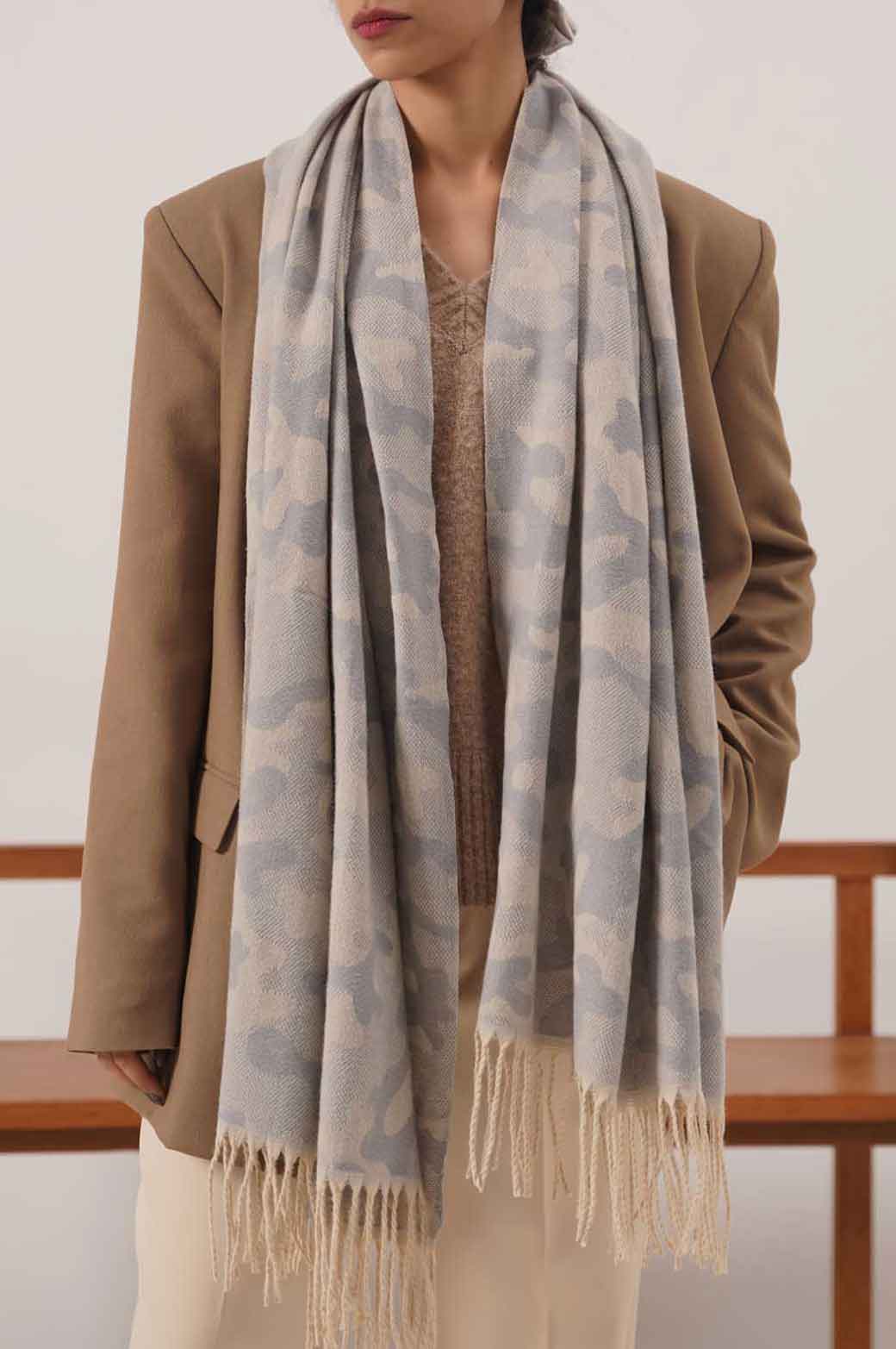 GREY CAMOUFLAGE WINTER SCARF