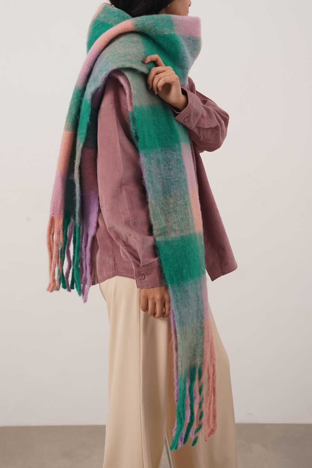 GREEN PINK PLUSH CHECKERED SCARF