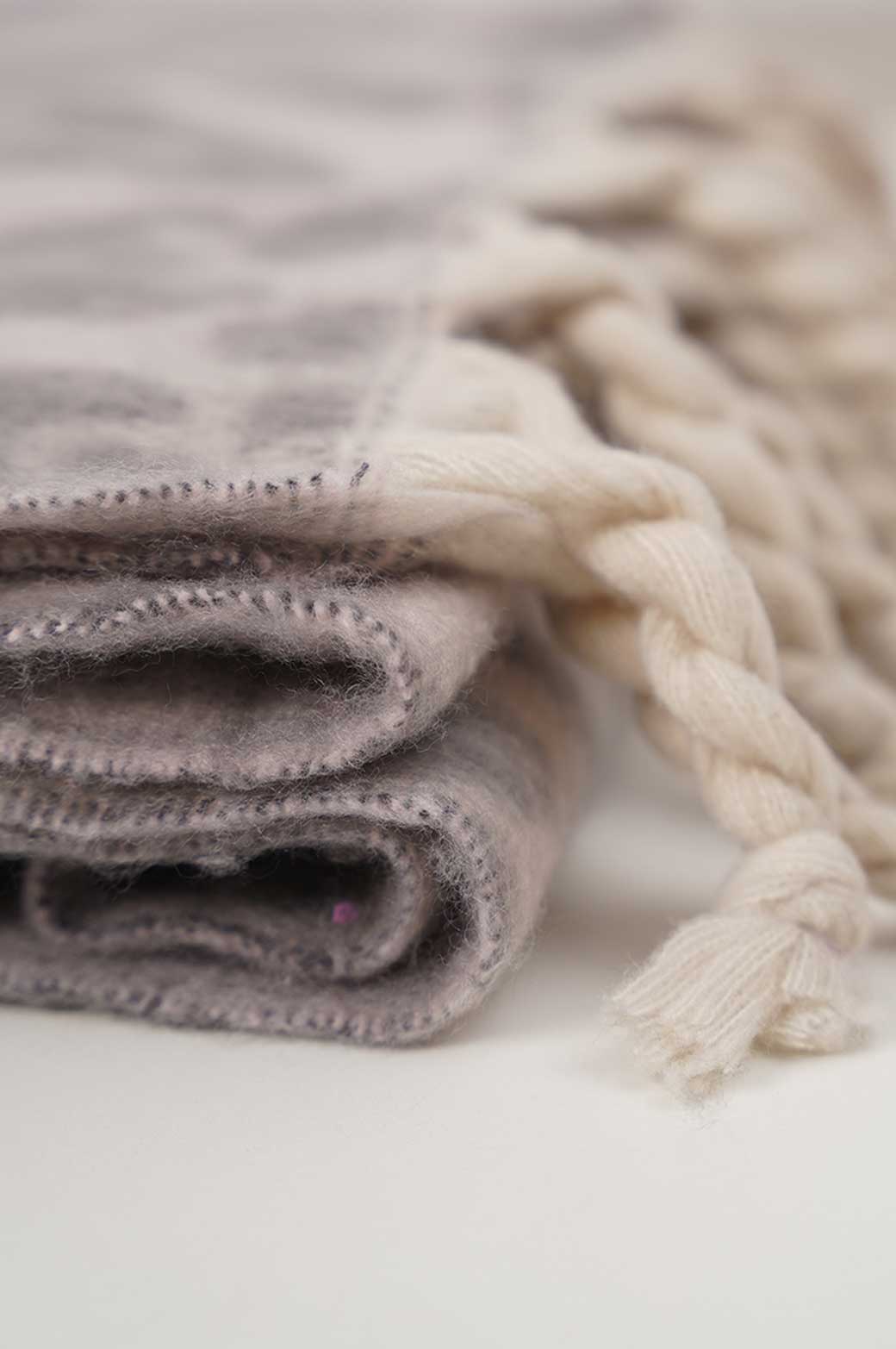 GREY PINK PLUSH JUNGLE SCARF