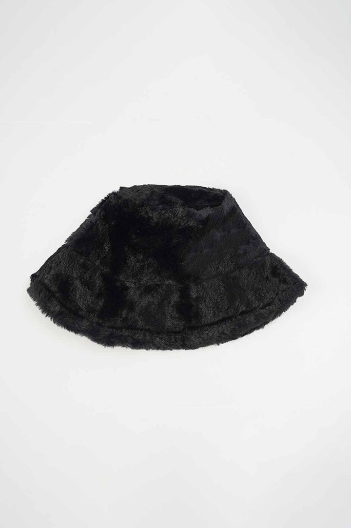 BLACK FUR BUCKET HAT