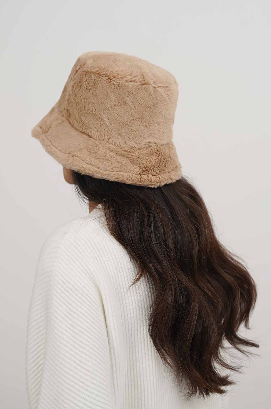 KHAKI FUR BUCKET HAT