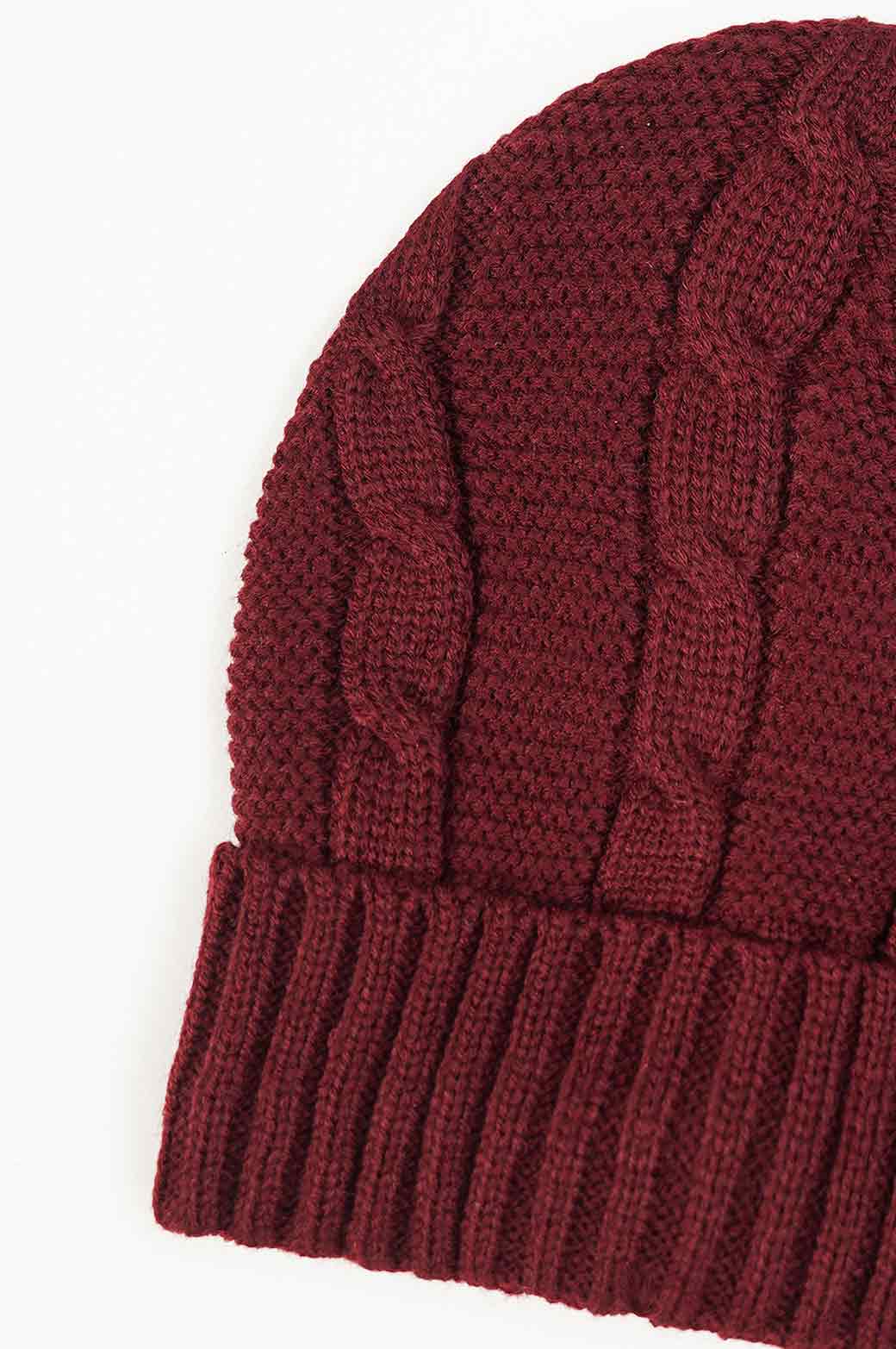 MAROON KNITTED BEANIE