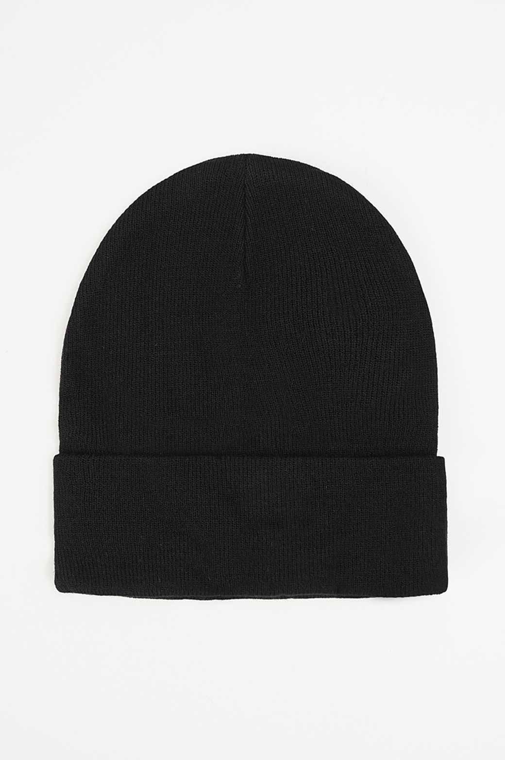 BLACK FINE KNIT BEANIE
