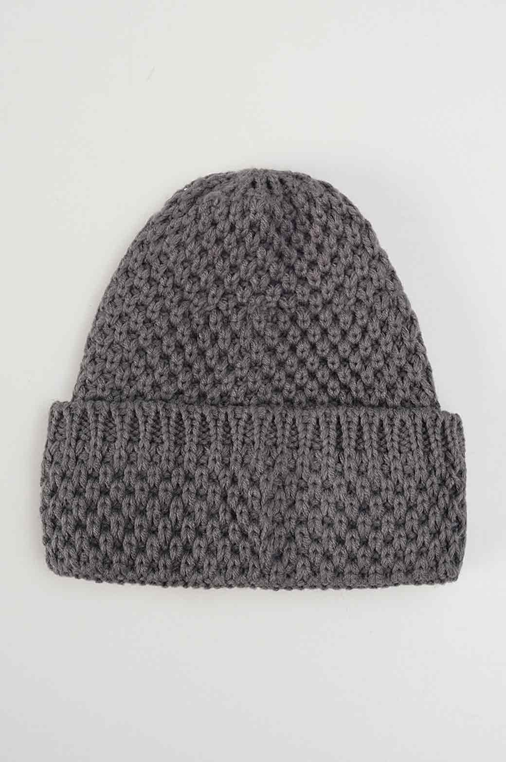 GREY REGULAR KNITTED BEANIE