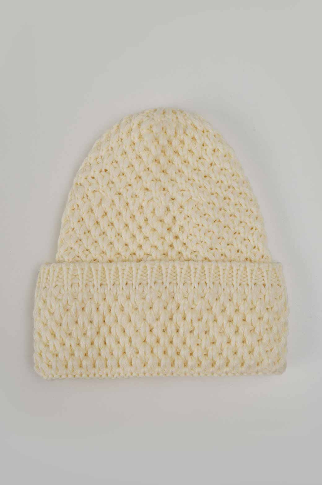 WHITE REGULAR KNITTED BEANIE
