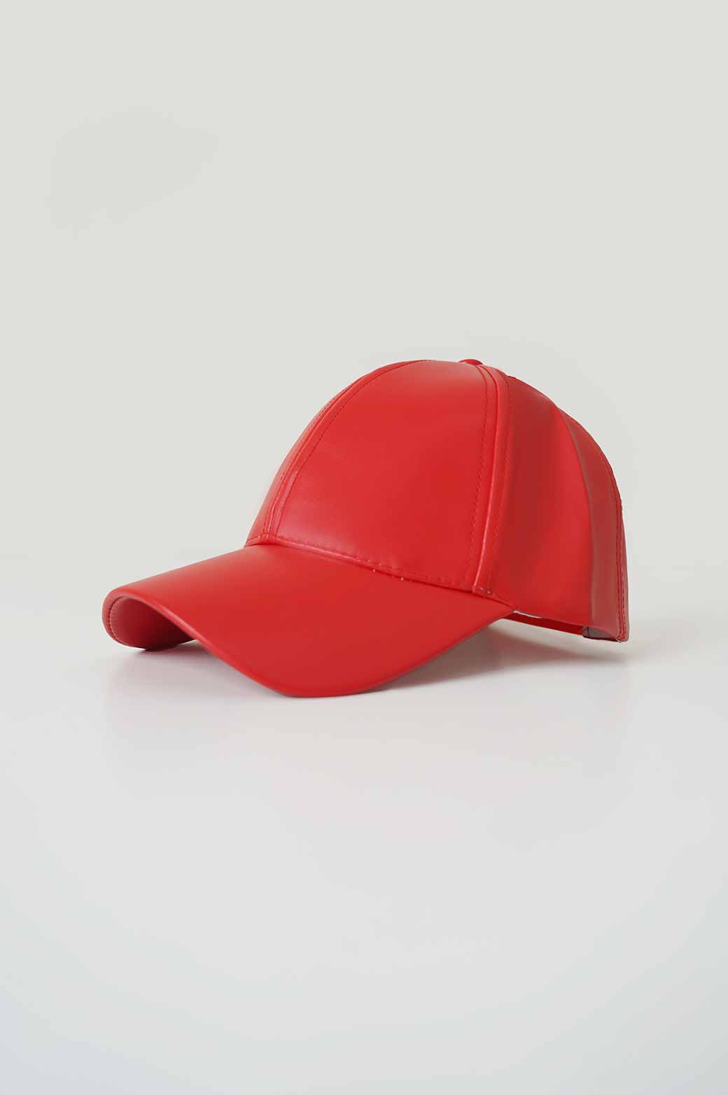 RED FAUX LEATHER CAP