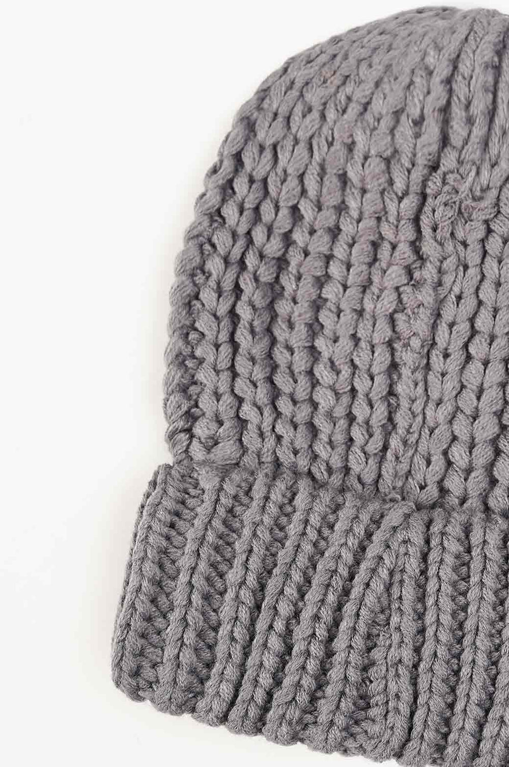 GREY KNITTED BEANI