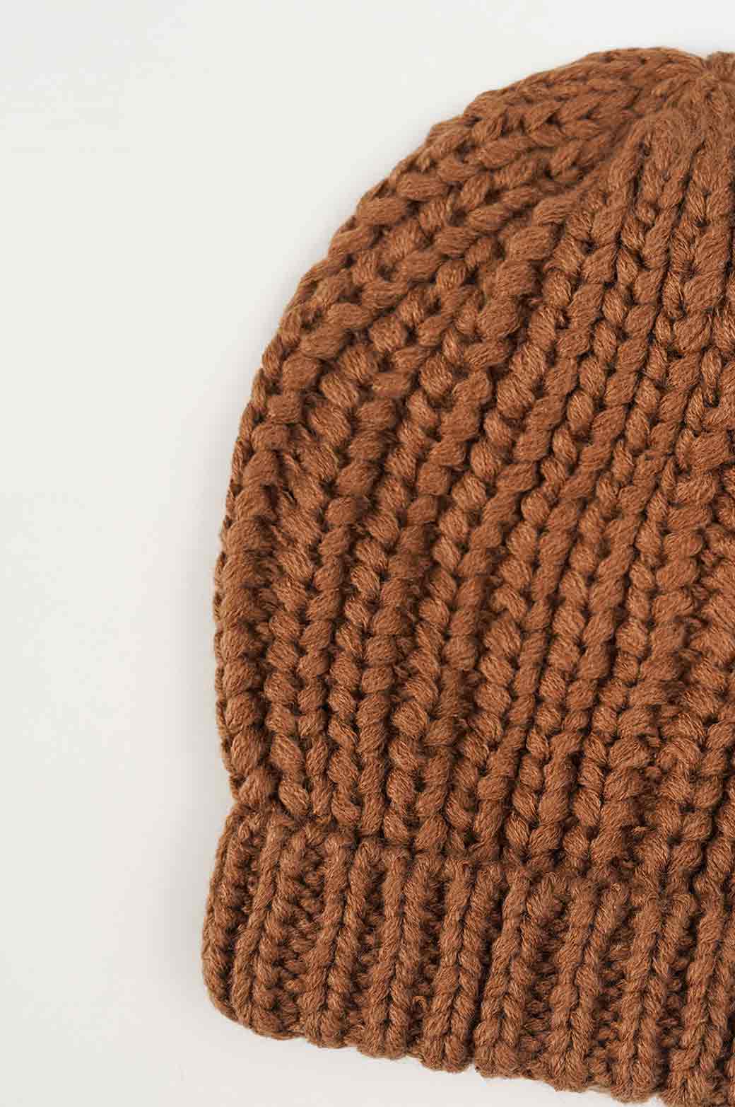 KHAKI KNITTED BEANI