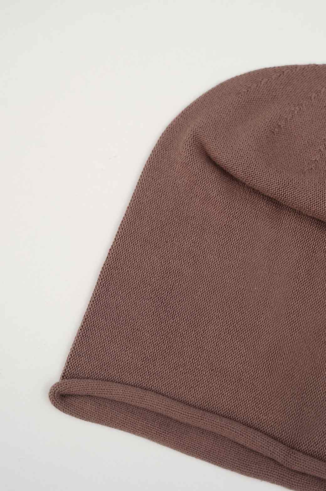 GREY LONG FINE KNIT BEANIE