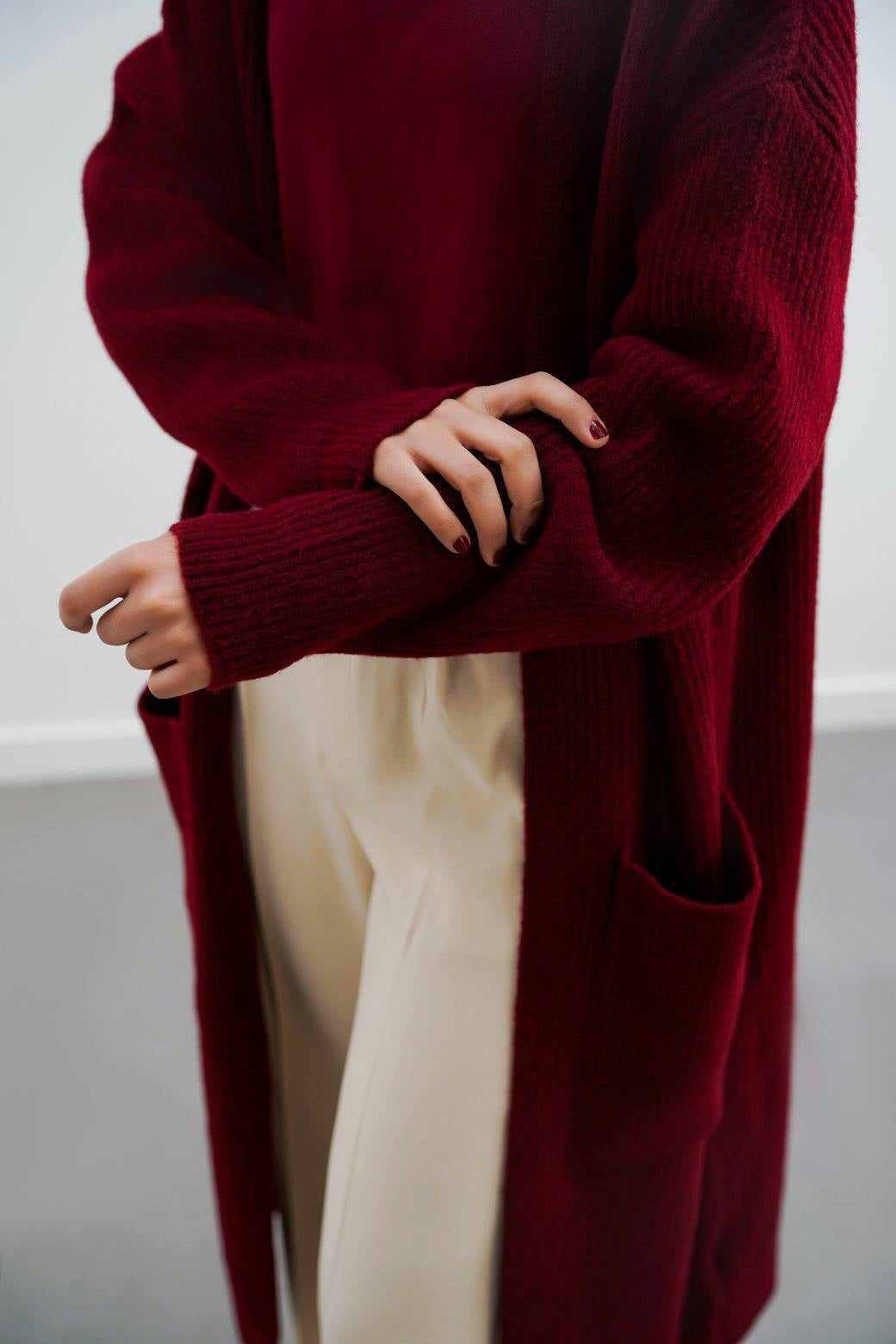 RED VIENNA WOOLY CARDIGAN