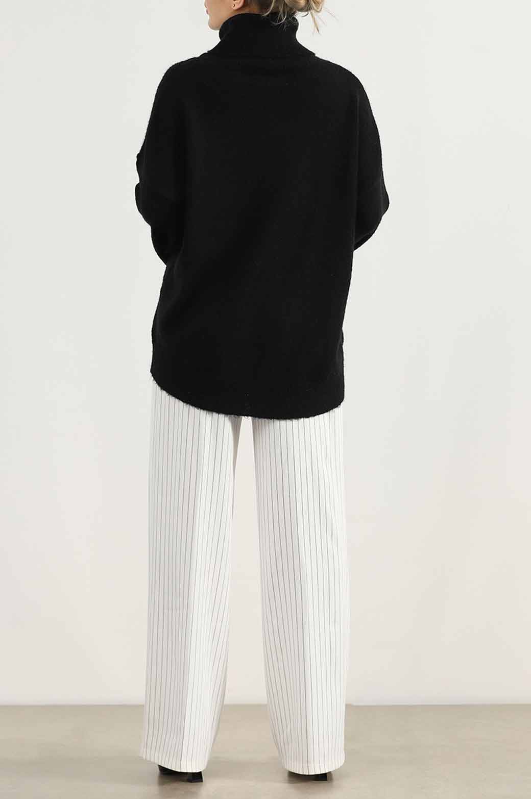 BLACK MANHATTAN HIGH NECK