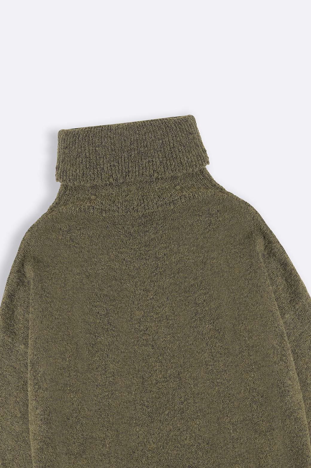 MANHATTAN HIGH NECK SWEATER