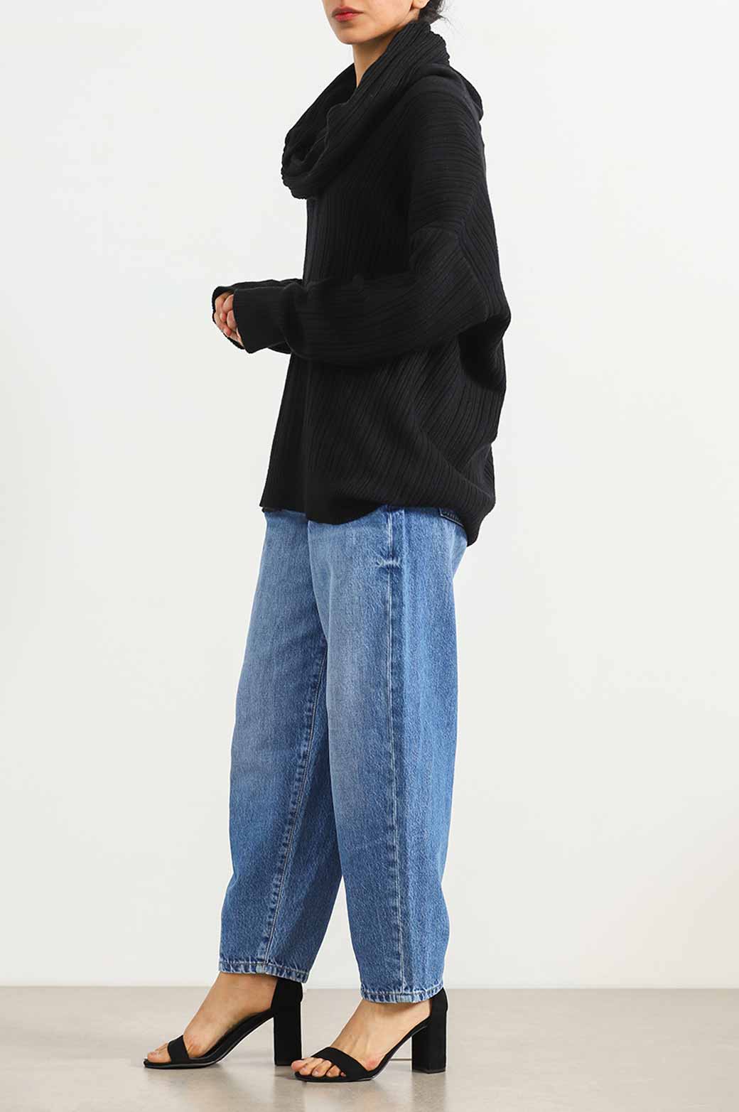 BLACK COSY COWL SWEATER