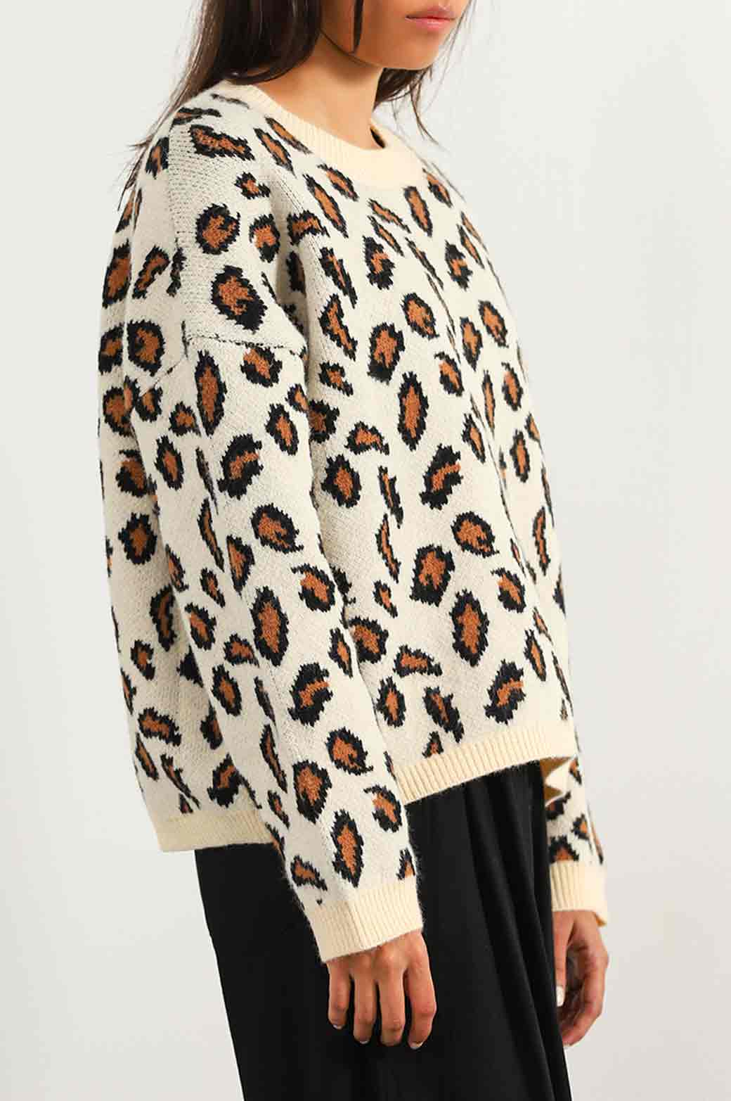 WHITE JUNGLE JACQUARD JUMPER