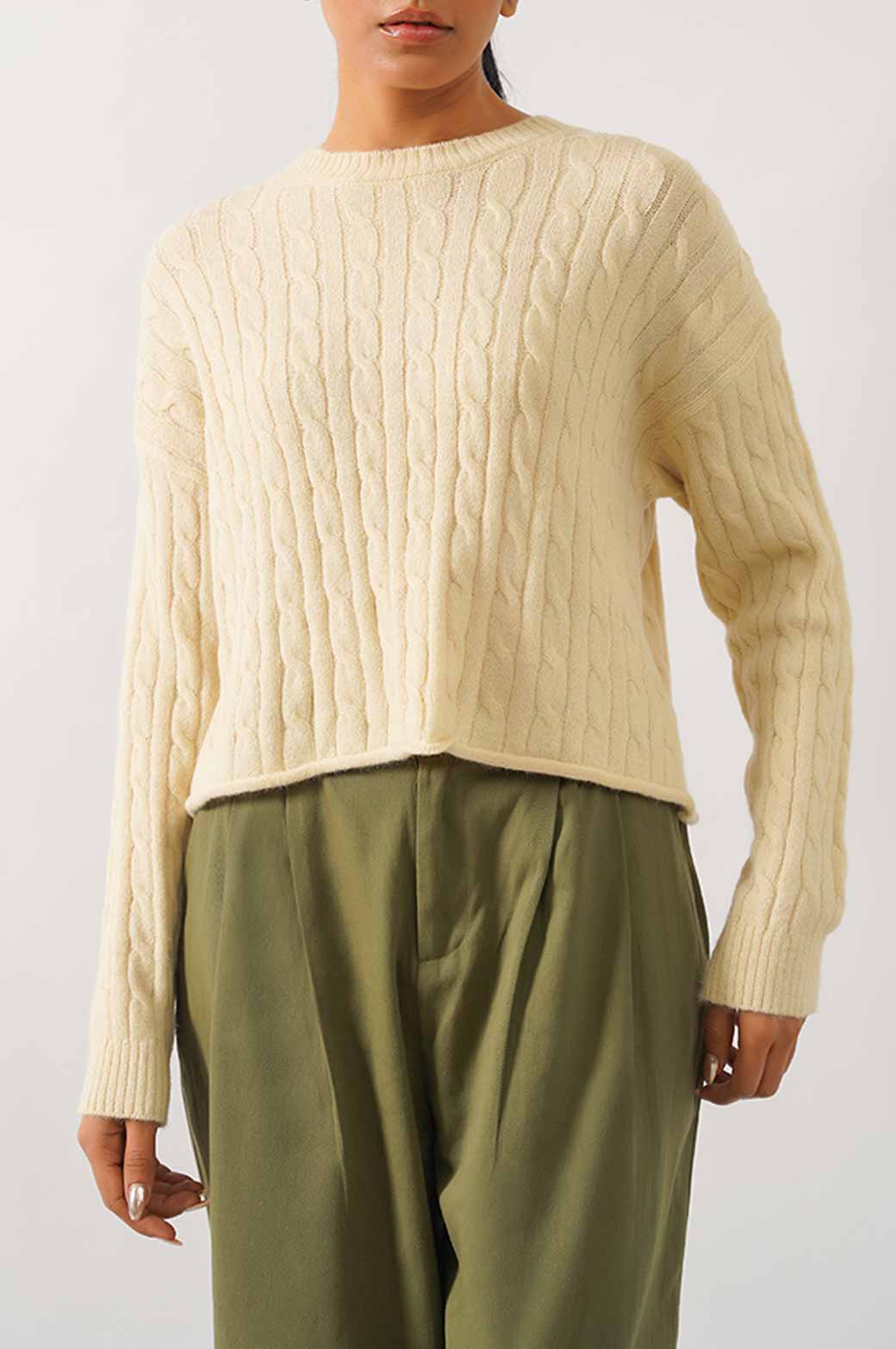 BEIGE CABLE-KNIT CROPPED SWEATER