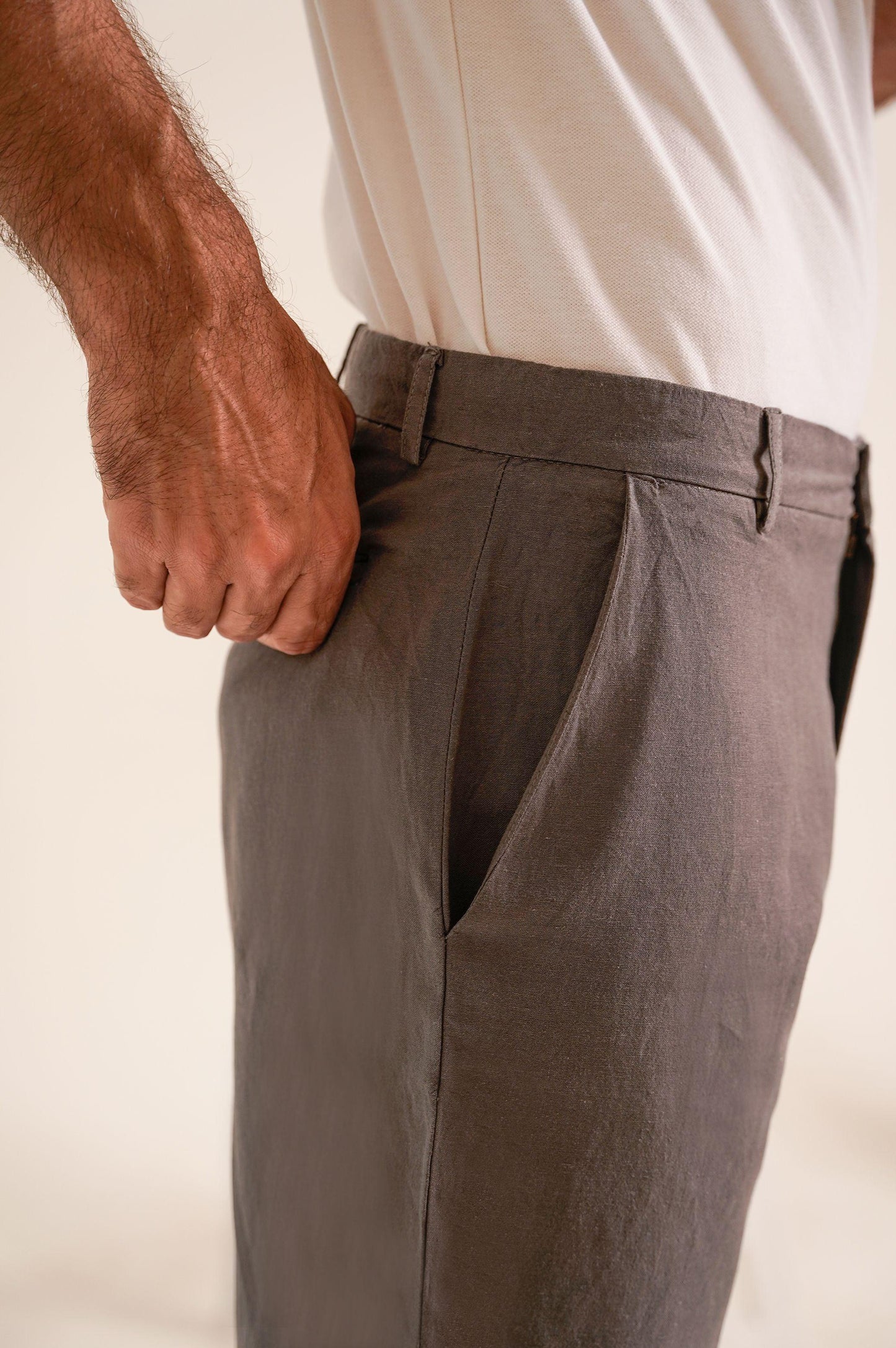 BUTTONED LINEN SHORTS - 9" SHORTS