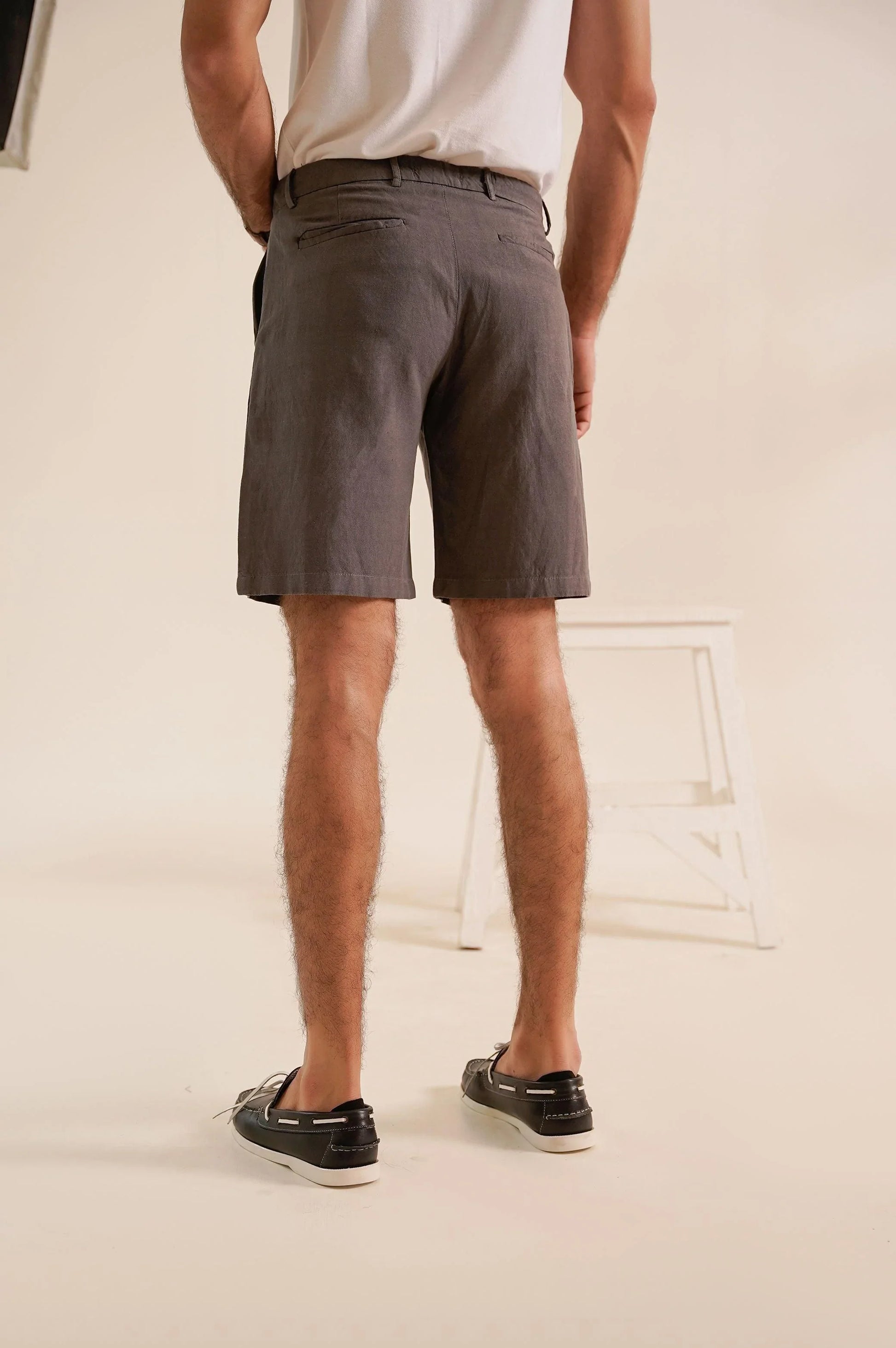 BUTTONED LINEN SHORTS - 9" SHORTS