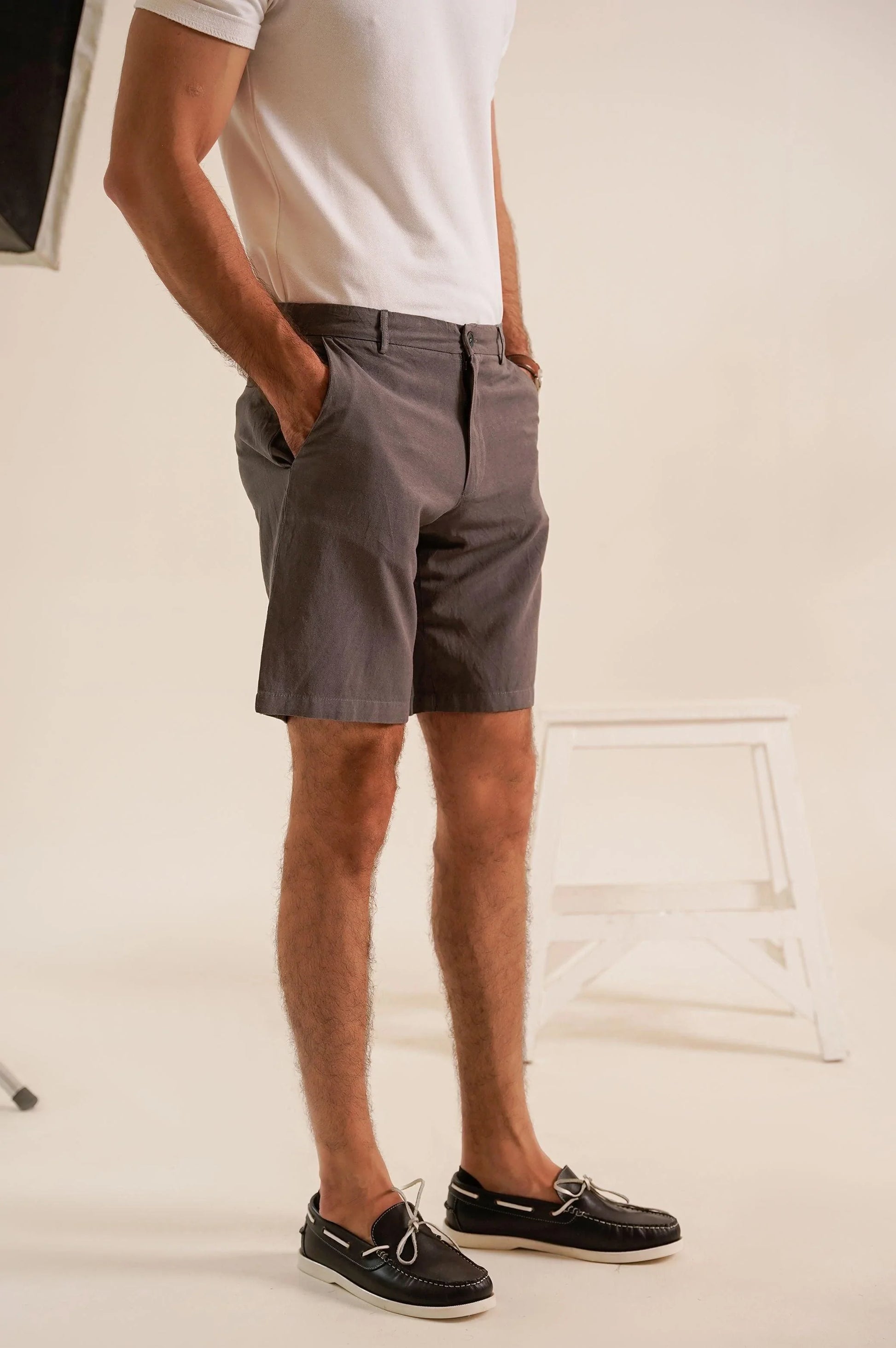 BUTTONED LINEN SHORTS - 9" SHORTS
