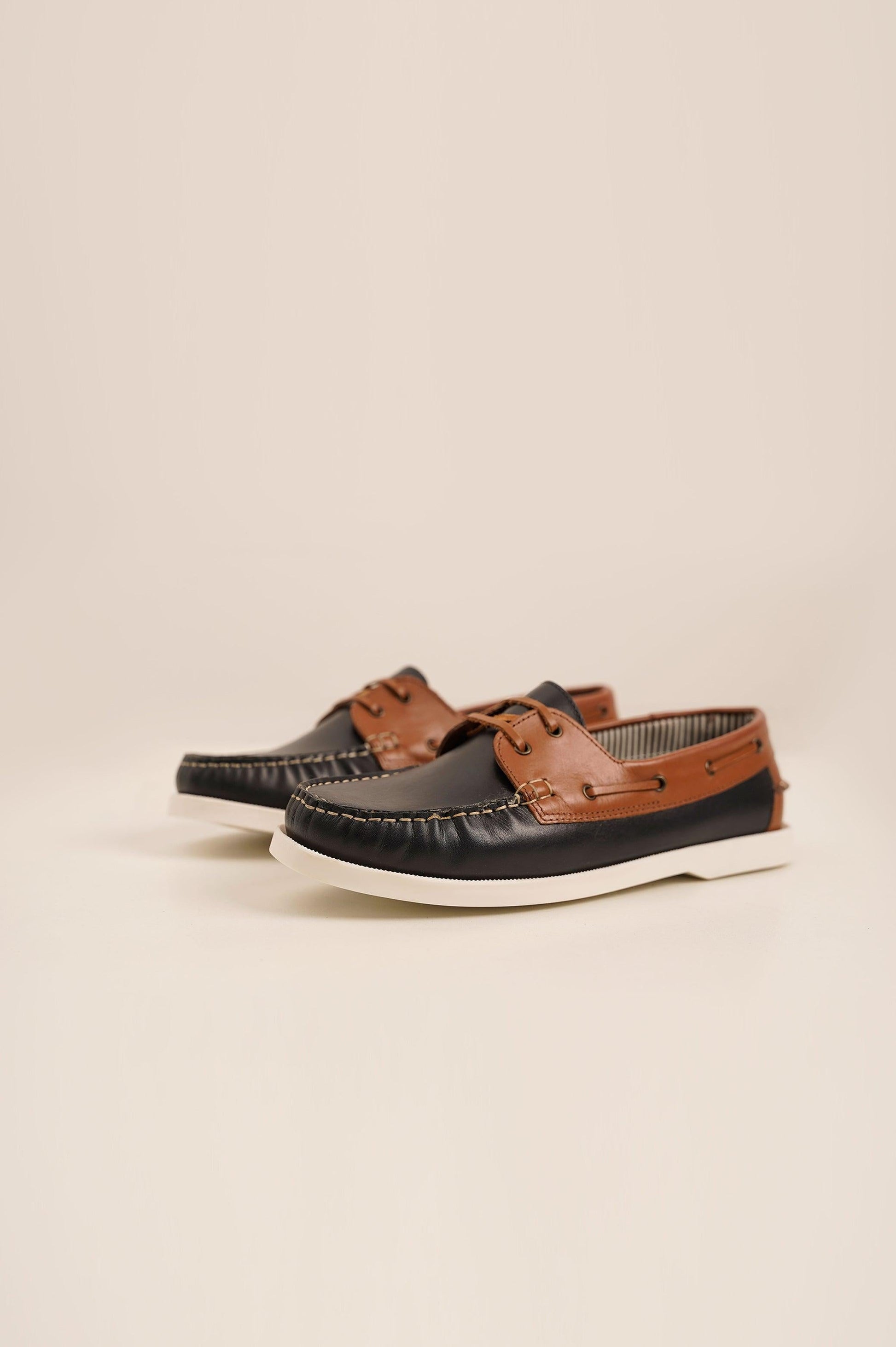LEATHER BOAT SHOES - BOAT SHOES