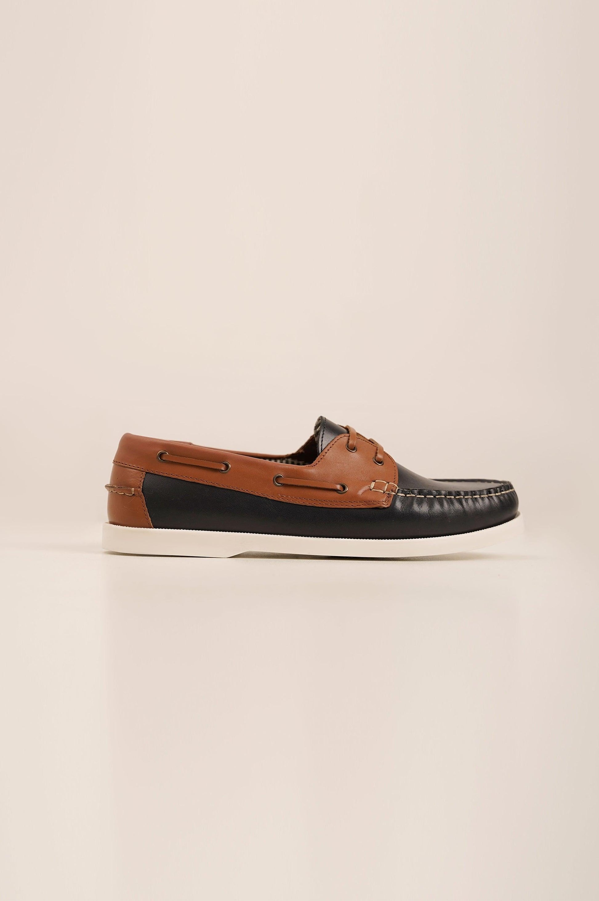 LEATHER BOAT SHOES - BOAT SHOES