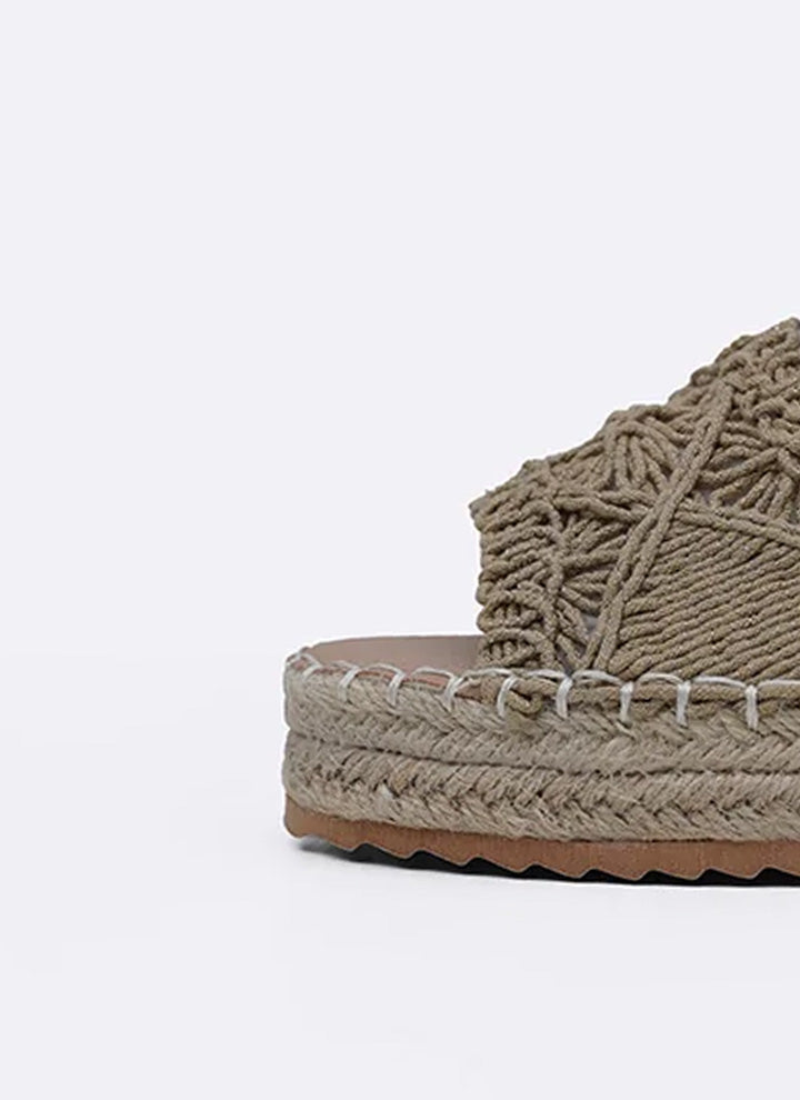 WOMEN SANDALS AT LAMA