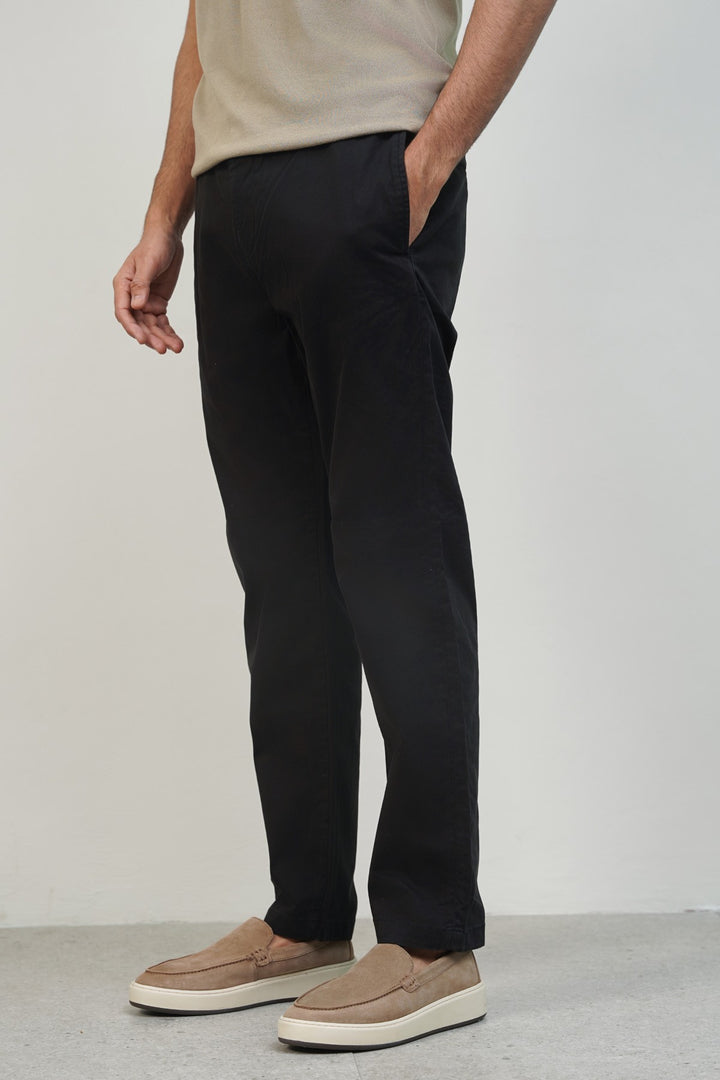 BLACK SLIM STRAIGHT PANTS
