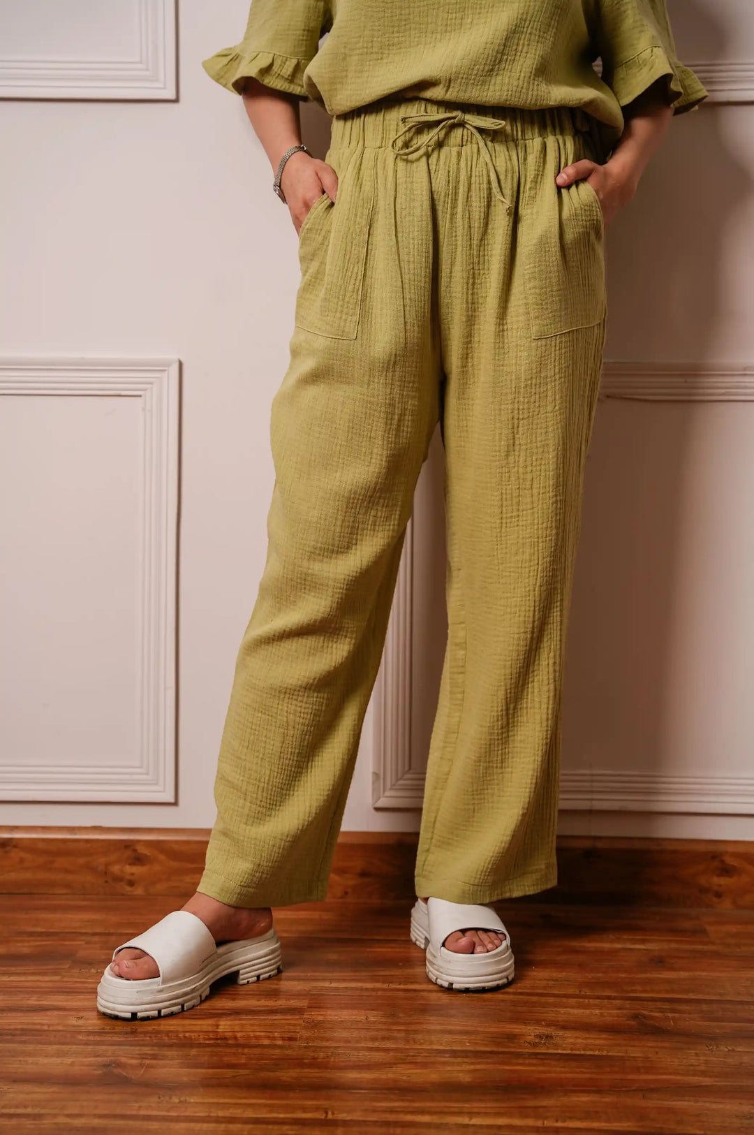 GREEN EVERYDAY MUSLIN PANTS