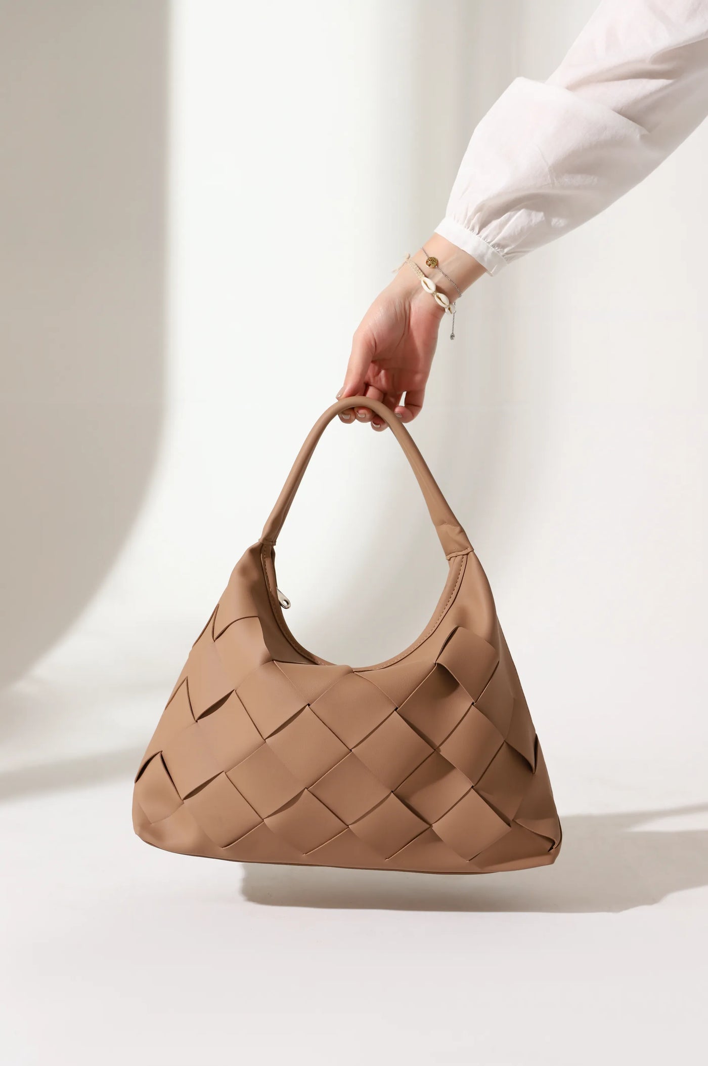 CROSS-WEAVE PURSE - SHOULDER BAG
