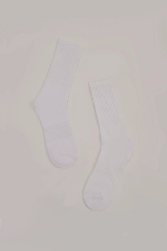WHITE SPORTS SOCKS