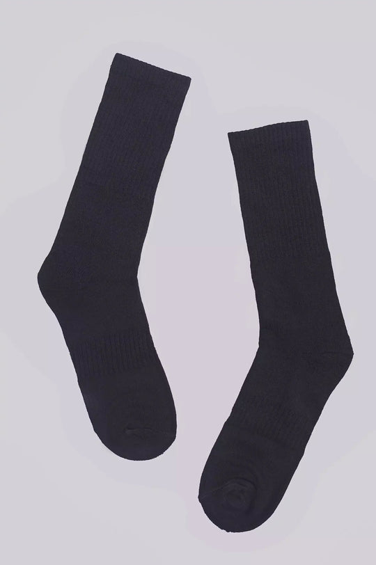BLACK HIGH SOCKS