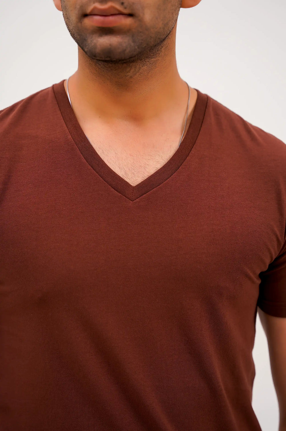 MAROON BASIC V NECK T-SHIRT