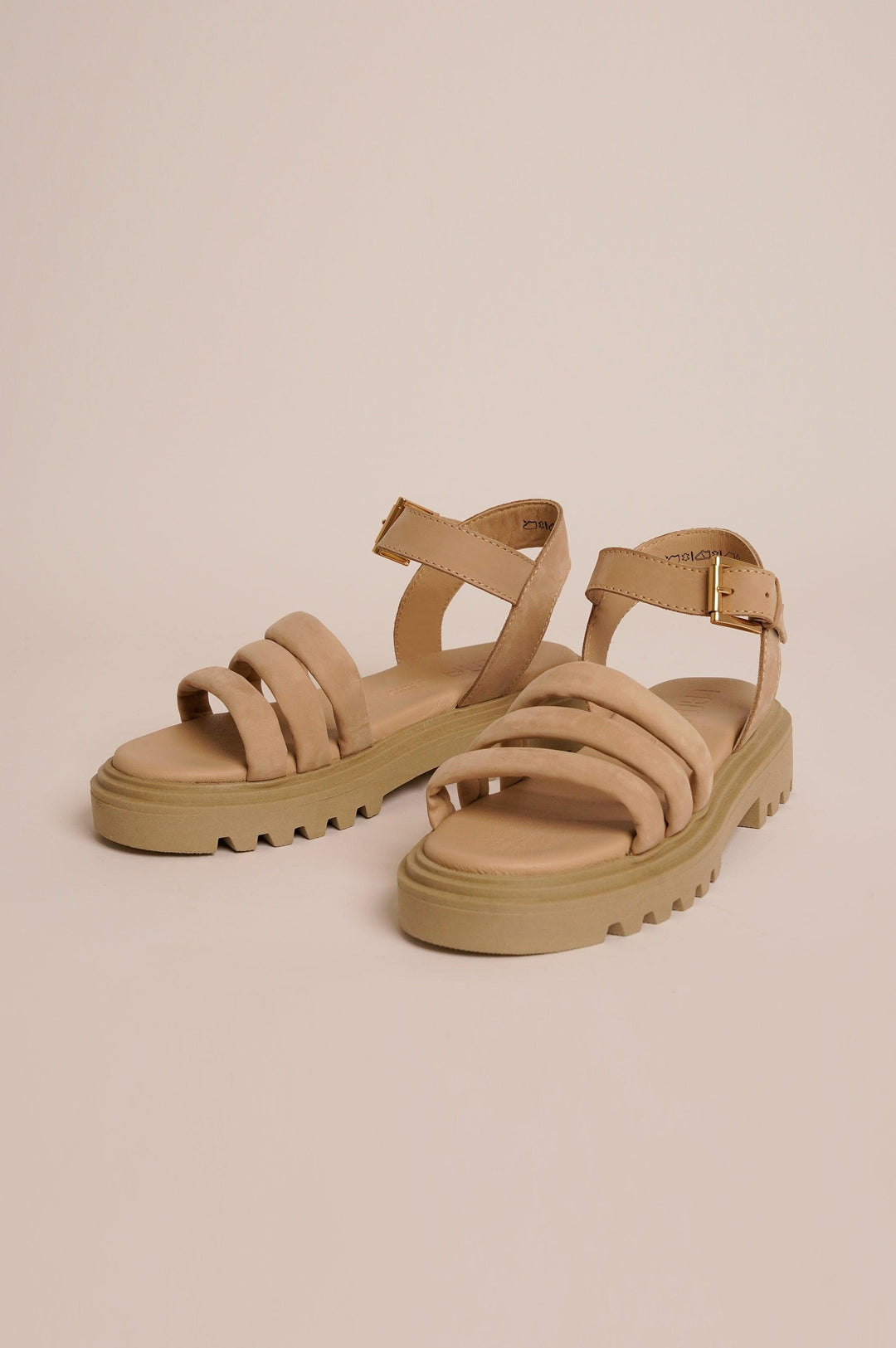 WOMAN SANDALS – Lama Retail