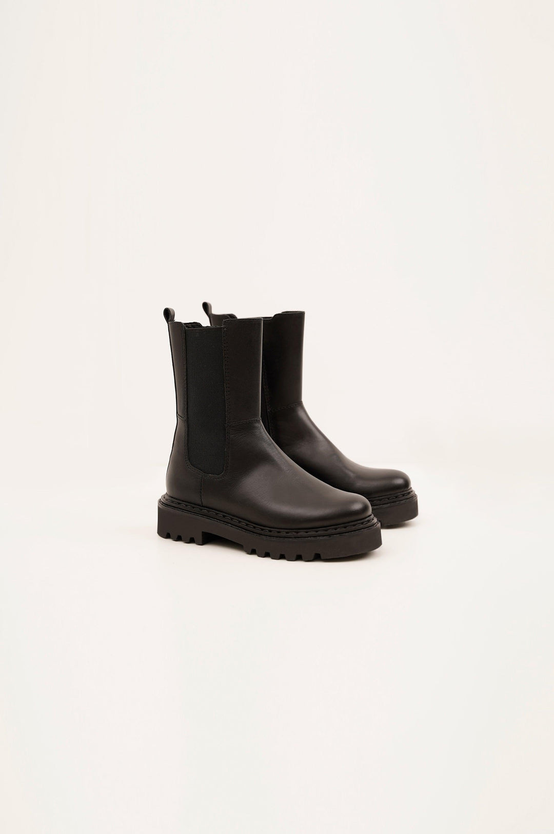 LEATHER BOOTS - CHELSEA BOOTS